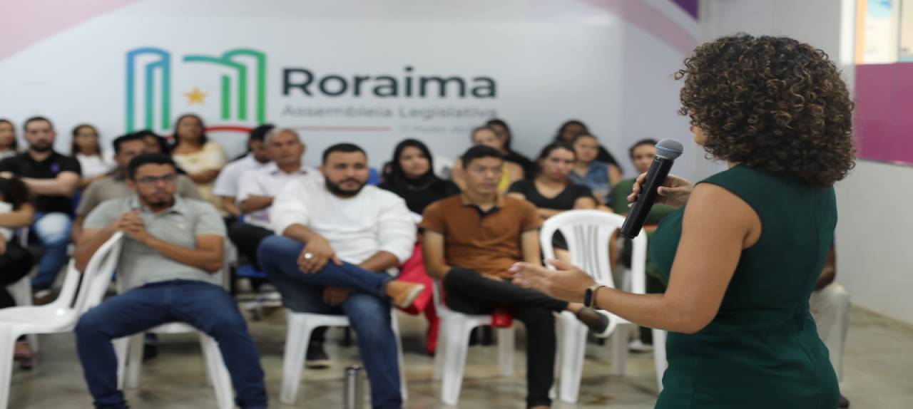 CICLO  Palestras ajudam servidores a conhecer mais sobre a ALE-RR e a lidar com desafios diários